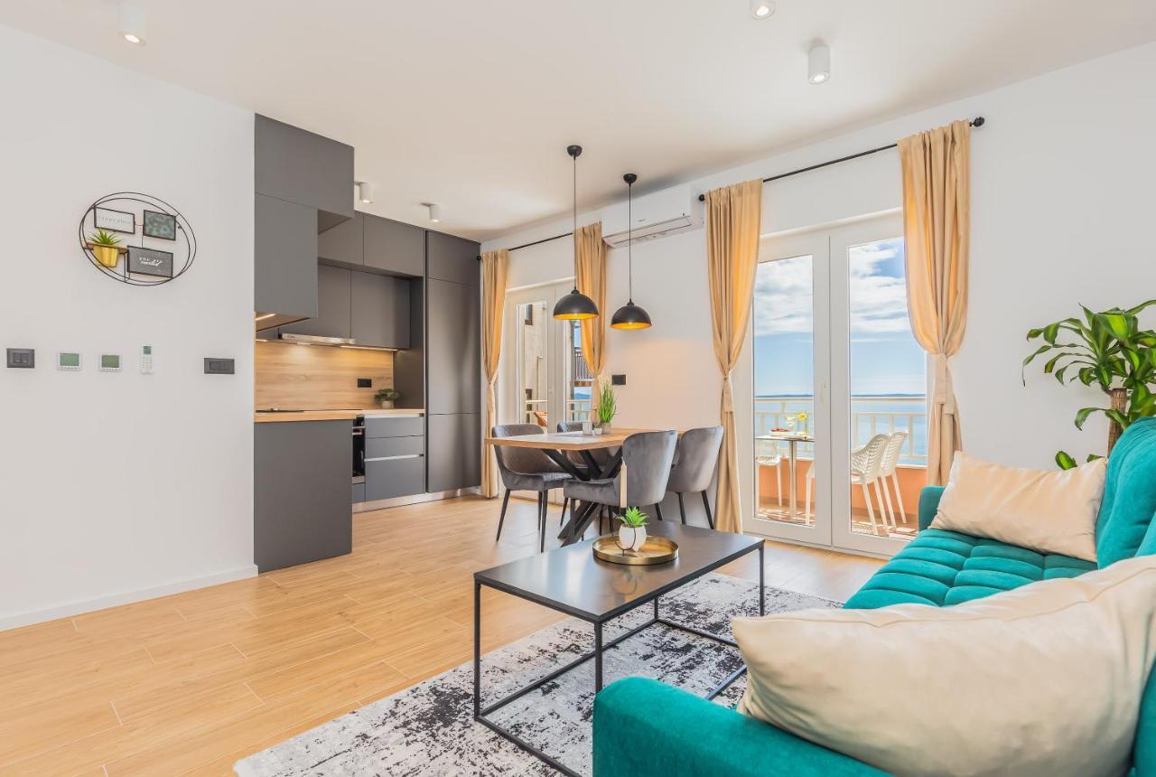 Apartmani Nikola Baška Voda Eksteriør bilde